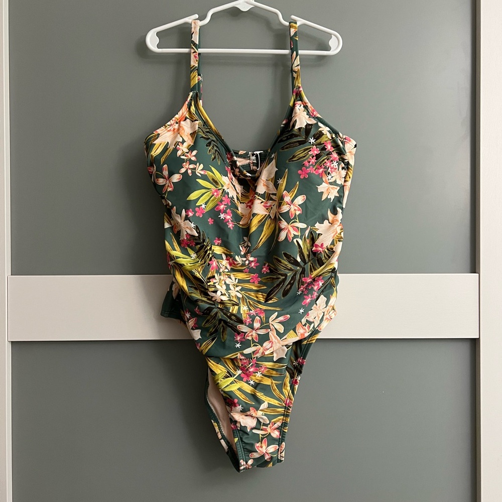 Kona Sol Tropical Print Swimsuit